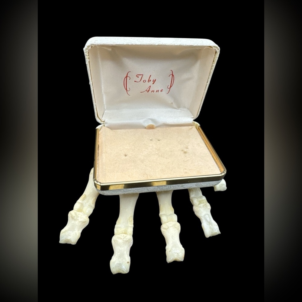Vintage White Satin Floral Toby Anne Jewelry Box Vintage Bridal Jewelry Box